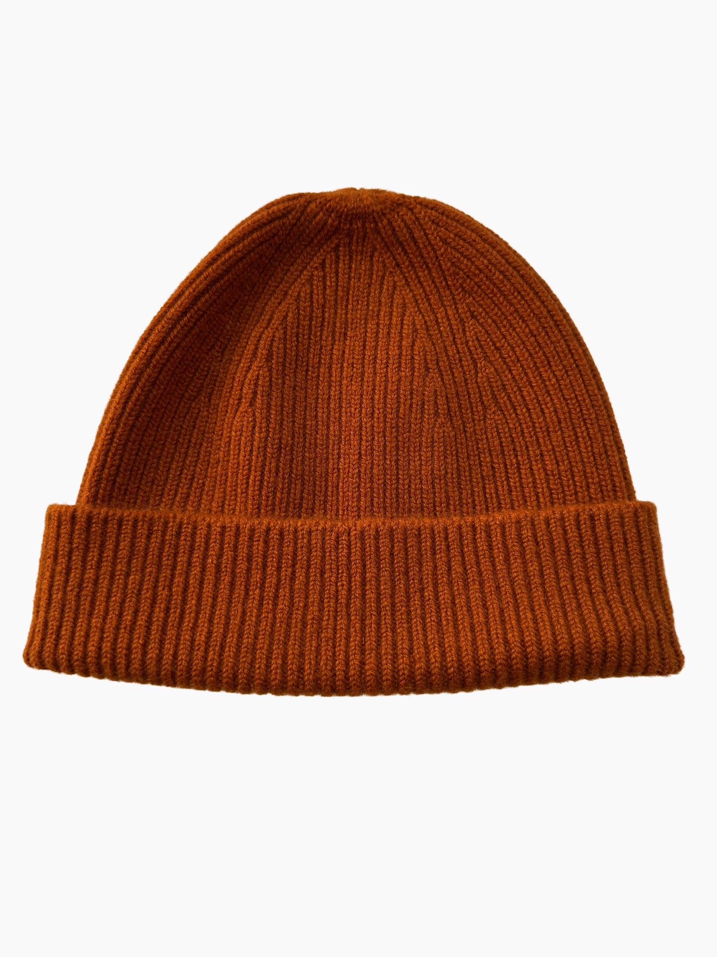 Die Ox Haven Beanie in tiefem Kupfer ist unisex.